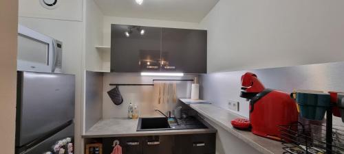 Surgeres Apartment | Maisonnette design Le Cosy - Marché à 3mn à pied - Parking gratuit à 50m - Amazon Prime -