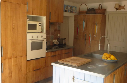 Noirmoutier-en-l'Ile House | Maisonsdouces KERGANE Le Vieil, La Madeleine, 10 meters from the beach, on the Dune