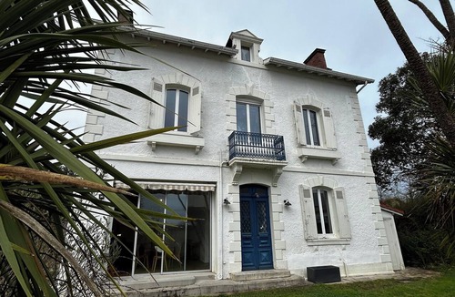 Saint-Paul-les-Dax House | Mansion with swimming pool