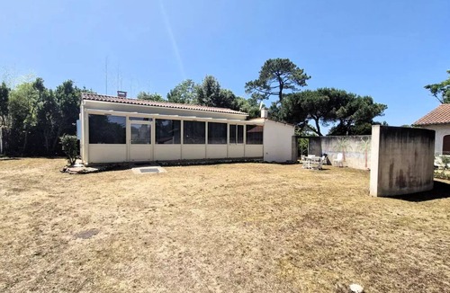 Meschers-sur-Gironde Villa | Meschers-sur-Gironde - HOUSE with large GARDEN near the BEACH & DOWNTOWN