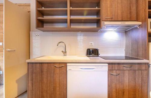Saint-Colomban-des-Villards Apartment | Mountain Lodging with Private Balcony