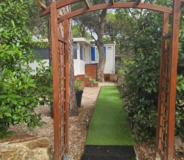 Puget-sur-Argens Ski Chalet | Mobil home camping L'OASIS