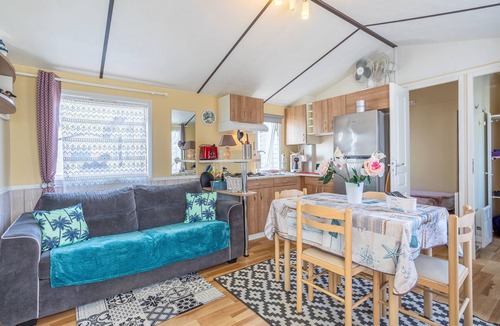 Saint-Hilaire-de-Riez RV Rental | Mobile Home 'Au Calme - Shared Pool' with Shared Pool and Private Terrace