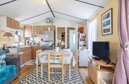 Saint-Hilaire-de-Riez RV Rental | Mobile Home 'Au Calme - Shared Pool' with Shared Pool and Private Terrace