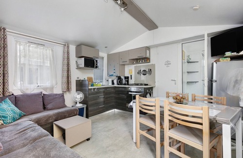 Piriac-sur-Mer House | Mobile Home 'Mobil Home Piriac Détente Boisée' with Private Terrace and Private Garden