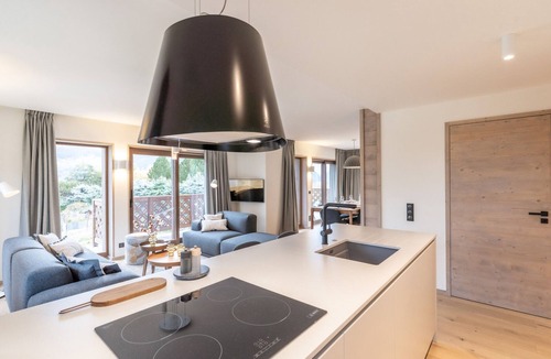 Le Praz Apartment | Modern apartment in Courchevel Le Praz center with Wifi and parking