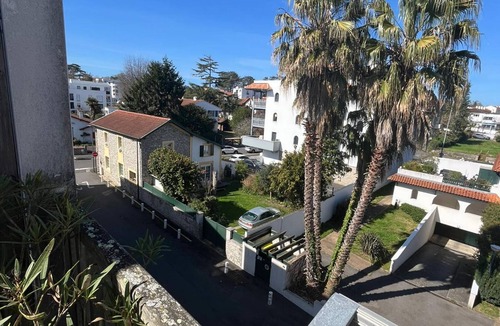 Anglet Apartment | Modern Apartment with Terrace and Parking in Anglet - 4 Pers.
