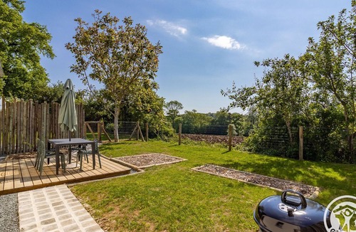 Saint-Christophe-la-Couperie Cottage | Modern house with enclosed garden, pet-friendly near Nantes and Angers