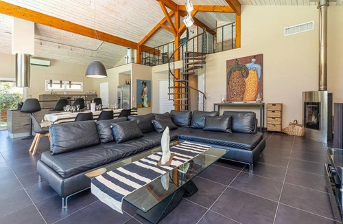 Moliets-et-Maa Villa | Modern, quiet villa on golf course, near beach, large heated pool