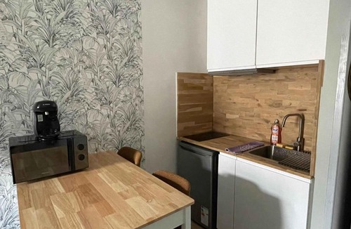 Capucins - Victoire Apartment | Modern studio near historic center Bordeaux
