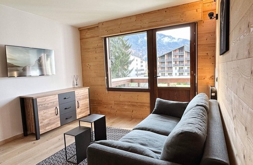 Samoens Apartment | Modern studio with balcony and parking in Samoëns