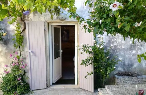 Mornac-sur-Seudre House | Mornac-sur-Seudre, house in the heart of the village
