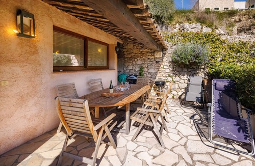 Tourrettes-sur-Loup Apartment | Moulin St Jean - Nature in the heart of the village