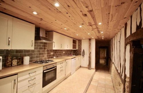 Le Fleix House | Mulberry Lodge 16th Century farmhouse in rural setting