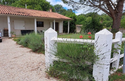 Genac-Bignac Cottage | Nature and tranquility in the heart of a lush garden between Angoulême and Cognac
