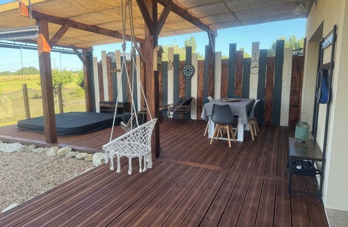 Gontaud House | Nature-themed vacation rental with a private spa and fully air-conditioned pool