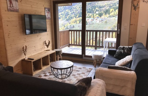 Saint-Francois-Longchamp Apartment | New apartment Ski in ski out 8 people