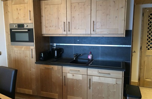 Valmorel Apartment | New apartment on the slopes, 2 bedrooms, sleeps 6 - 4*