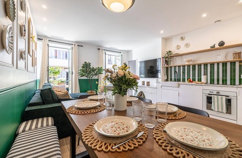 Carabacel Apartment | NEW! Spacious 4BR-3BTH, heart of Nice, AC, elevator