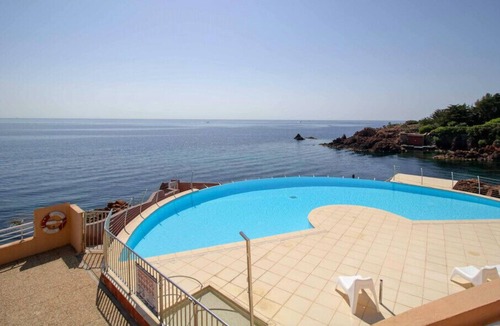 Le Trayas Apartment | Nice 51 M² With Terrace Pool And Sea View
