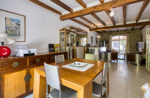 Clavette House | Nice home in Clavette