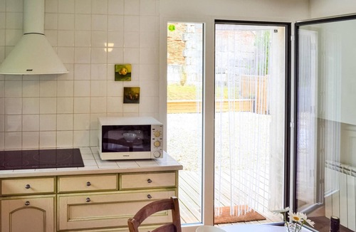 Laruscade House | Nice home in Laruscade with WiFi
