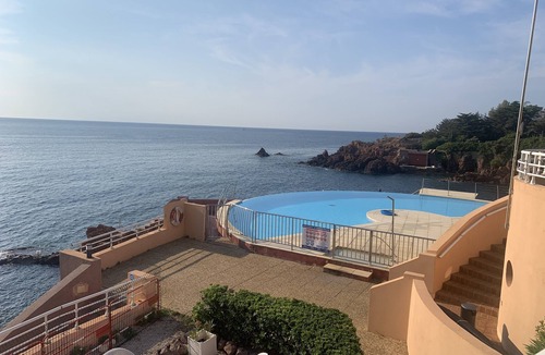 Le Trayas Apartment | Nice place with sea and swimming pool