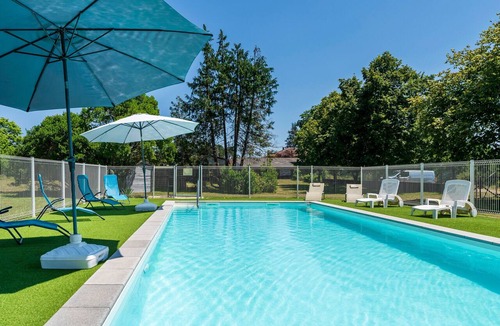 Lesperon House | 'Océan Ouest - Domaine Des Landes' with Shared Pool and Private Terrace, Shared Garden