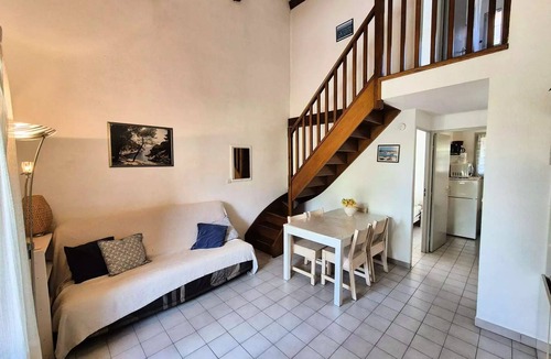 Tamaris Apartment | Ocean view, garden with barbecue, air conditioning, swimming pool.