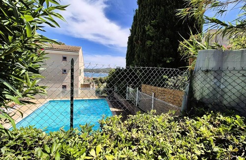 Tamaris Apartment | Ocean view, garden with barbecue, air conditioning, swimming pool.