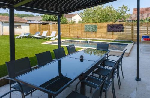 Perigueux House | Ostal Périgourdin - Maison familiale avec piscine - 11 couchages