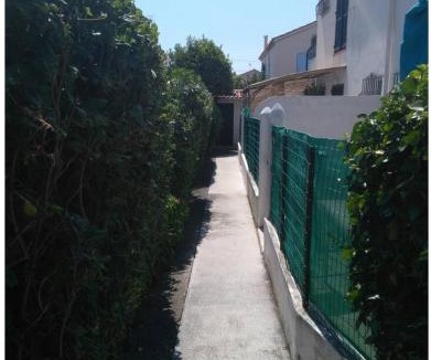 Villeneuve-Loubet Apartment | Paraliamou