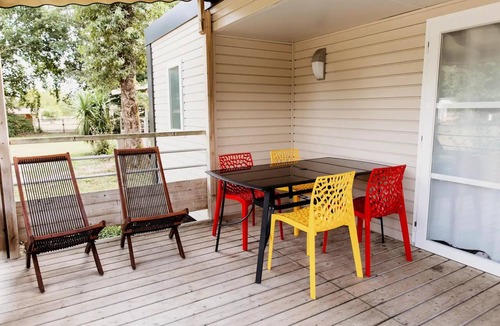 Saint-Laurent-de-Medoc House | PAUILLAC Mobile Home: 2 bedrooms, 2 bathrooms, 2 toilets, DIM - DIM, sleeps 4