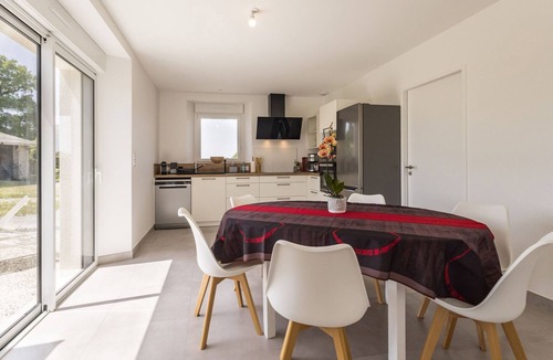 St-Meme-le-Tenu Cottage | Peaceful country cottage - 6 guests