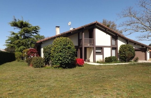 Vielle-Saint-Girons Villa | Peaceful villa with pool, pets welcome - 8 guests
