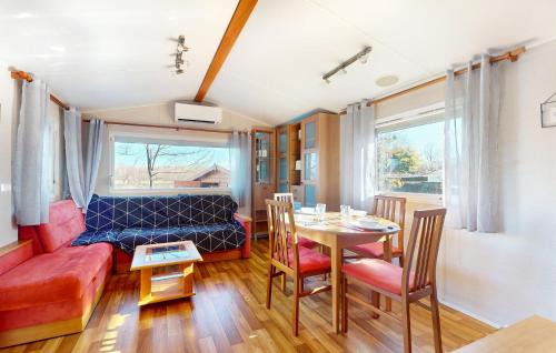 Sainte Gemme House | Pet Friendly Home In Sainte-Gemme