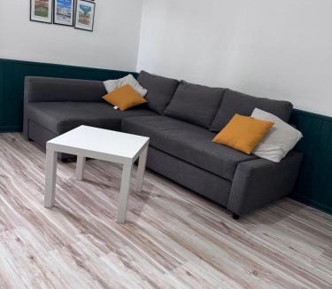 Perrier Apartment | Petit cocon près des grottes de Perrier