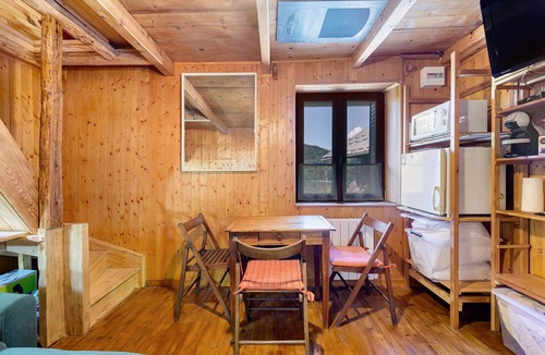 Montaimont Ski Chalet | Petit chalet chez Gaston – Free Wi-Fi and Air Conditioning