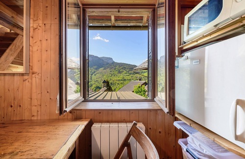 Montaimont Ski Chalet | Petit chalet chez Gaston – Free Wi-Fi and Air Conditioning