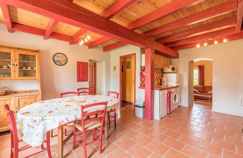 Les Salles-De-Castillon House | Petit Gite de la Mondette