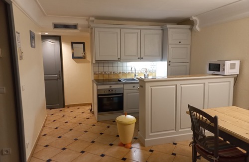 Sainte-Maxime Apartment | Pleasant T3 apartment in a quiet luxury residence with swimming pool