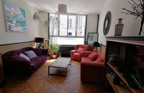 Saintes House | Pleasant town house, historic center of Saintes