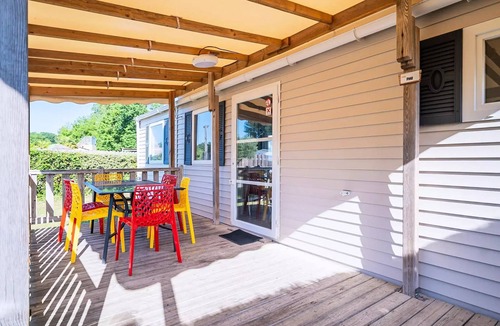 Saint-Laurent-de-Medoc House | "PMR" Mobile Home: 2 bedrooms, sleeps 4