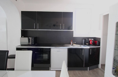 Saint-Tropez City Centre Apartment | Port of Saint-Tropez, sea view apartment