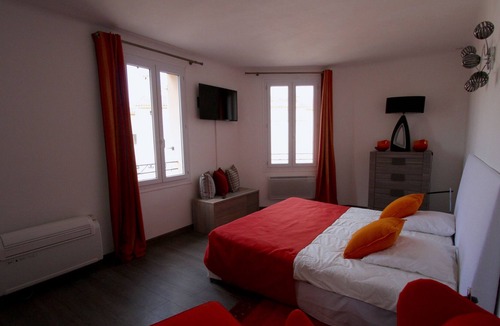 Saint-Tropez City Centre Apartment | Port of Saint-Tropez, sea view apartment