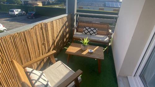 Coutras Apartment | Porte de Saint Emilion