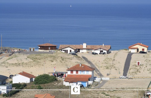 Contis-les-Bains Apartment | Premium apartment 1st floor by the sea and Contis beach, wifi, beds made