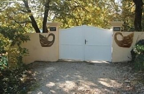 Tourrettes-sur-Loup Villa | Private Luxury Villa With Large Pool