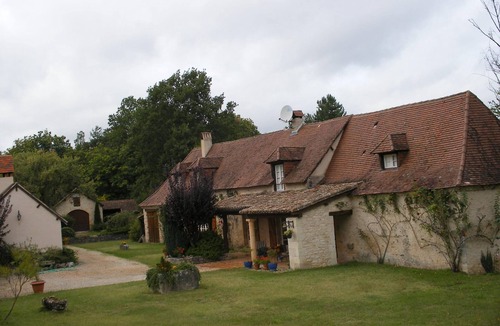 Thenon House | PRIVATE PARK 10ha - PRIVATE SWIMMING POOL 6x12 - 10kms from MONTIGNAC -LASCAUX