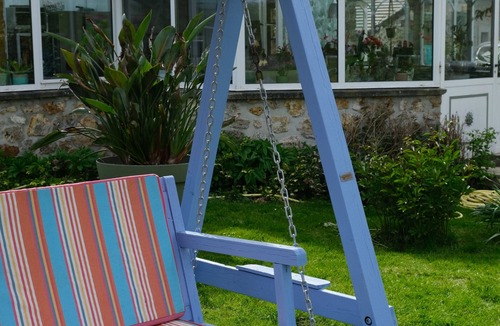 Les Essarts-le-Roi Cottage | Private spa gîte with balneotherapy and sauna officially rated 5 stars.